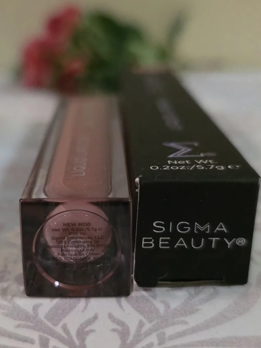 BNIB Sigma Beauty Liquid Lipstick - Warm Rose (Women Makeup)